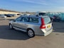 Volvo V70 D2 MOMENTUM / NAVIGATIE / MEENEEM/EXPORTPRIJS