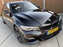 BMW 3-Serie Touring 320e M sport Automaat | Zwart optiek | LED laserlichten | Leren bekleding | Stoelverwarming | DAB ontvanger | HiFi installatie | Navigatiesysteem | Cruise control adaptief | Climate control | Parkeersensoren voor en achter