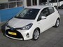 Toyota Yaris 1.5 Hybrid Dynamic 68.000 km Parelmoer