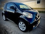 Toyota iQ 1.0 VVTi Comfort, LEER,NAVIGATIE, 15", STOELVERWARMING, NAP,APK