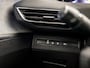 Peugeot 3008 1.6 HYbrid 225 GT 225Pk Automaat (PANORAMADAK, APPLE CARPLAY, GROOT NAVI, 360 CAMERA, LEDER, SPORTSTOELEN, ADAPTIVE CRUISE, SFEERVERLICHTING, GETINT GLAS, KEYLESS, NIEUWSTAAT)