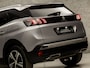 Peugeot 3008 1.6 HYbrid 225 GT 225Pk Automaat (PANORAMADAK, APPLE CARPLAY, GROOT NAVI, 360 CAMERA, LEDER, SPORTSTOELEN, ADAPTIVE CRUISE, SFEERVERLICHTING, GETINT GLAS, KEYLESS, NIEUWSTAAT)