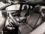 Peugeot 3008 1.6 HYbrid 225 GT 225Pk Automaat (PANORAMADAK, APPLE CARPLAY, GROOT NAVI, 360 CAMERA, LEDER, SPORTSTOELEN, ADAPTIVE CRUISE, SFEERVERLICHTING, GETINT GLAS, KEYLESS, NIEUWSTAAT)