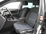 Volkswagen Passat Variant 1.4 TSI PHEV GTE Business Navigatie - ACC - Camera - Stoelverwarming - Trekhaak - LED