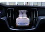 Volvo V60 T6 Automaat Plug-in hybrid AWD Plus Dark | Trekhaak | H&K Audio | 360 Camera | Verw. Stoelen & Achterbank | Keyless |