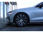 Volvo V60 T6 Automaat Plug-in hybrid AWD Plus Dark | Trekhaak | H&K Audio | 360 Camera | Verw. Stoelen & Achterbank | Keyless |