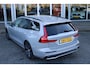 Volvo V60 T6 Automaat Plug-in hybrid AWD Plus Dark | Trekhaak | H&K Audio | 360 Camera | Verw. Stoelen & Achterbank | Keyless |