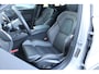 Volvo V60 T6 Automaat Plug-in hybrid AWD Plus Dark | Trekhaak | H&K Audio | 360 Camera | Verw. Stoelen & Achterbank | Keyless |