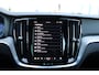 Volvo V60 T6 Automaat Plug-in hybrid AWD Plus Dark | Trekhaak | H&K Audio | 360 Camera | Verw. Stoelen & Achterbank | Keyless |