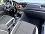 Volkswagen T-Roc 1.5 TSI Sport Business R-Line Beats / Incl. Nieuwe Ondrh. beurt / Seat-comfort-pakket / Winterpakket / Beats / Digitaal Cockpit / Panoramadak / Apple Carplay /