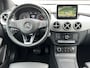Mercedes-Benz B-klasse 180 Automaat Ambition Navigatie Trekhaak Camera Led Koplampen Leder 18 Inch AMG Velgen Parkeersensoren V+A Extra Getint Glas NL Auto