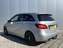 Mercedes-Benz B-klasse 180 Automaat Ambition Navigatie Trekhaak Camera Led Koplampen Leder 18 Inch AMG Velgen Parkeersensoren V+A Extra Getint Glas NL Auto