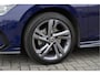 Volkswagen Golf 1.5 TSI 131PK! 5drs 2x R-Line BJ2021 Lmv 17" | Led V+A | Pdc | Navi | Sideskirts | Achteruitrijcamera | App-Connect | Virtual cockpit | Climate control | Cruise control | Sportstoelen | R-Line stuurwiel | Verwarmde voorstoelen/stuurwiel