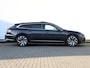 Volkswagen Arteon 1.4 TSI eHybrid R-Line Business 218PK DSG | Led | Panoramadak | Trekhaak | Keyless | Camera | Stoelverwarming