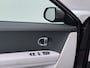 Hyundai Ioniq 5 58 kWh SOH 100% Leer 19"lm Camera Connect+ Warmtepomp Elektr.Stoelen+Stuur-Verwarmd Adaptive-Cruise- Head-up display Bose-HiFi Navi Apple/Android Carplay PDC-v/a Snelweg-assist Spoorassist Accu verwarm-syst. Elektr.-A-klep LED-v/a Blindspot Dodehoekass Grootlicht-assistent Subwoofer Ecall 800V Systeem V2L ondersteuning (3,6kw)