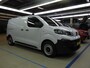 Peugeot e-Expert EV L2 75 kWh | Navi | Airco | Camera | Cruise control | DAB | Bankje | PDC achter | Lat om lat |