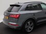 Audi Q5 55 TFSi e 368 Pk Automaat S-Line | Zwart Optiek | CarPlay | Camera | Stoelverwarming | Elektrische Achterklep | 20 Inch | 64.901 Km!!