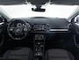 Skoda Karoq 1.5 TSI 150pk AUTOMAAT Business Edition | Trekhaak | Achteruitrijcamera | Adaptieve cruise control | Elektrische achterklep | Stoelverwarming V+A |