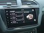 Volkswagen Tiguan 1.4 TSI 245 pk DSG eHybrid R-Line | Navigatie | App connect | LED Matrix | Camera | Head up | Stoel + Stuurverwarming | ACC | 19'' LM |