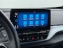 Volkswagen ID.4 SOH 92% Trekhaak Adap.Cruise Navi Ecc Apple Carplay Android Auto Stoel+Stuurverwarming Pdc Ecc DAB Smart Climate Comfort Pakket Rijstrooksensor Led Verwarmde Voorruit 1e Eigenaar Origineel Nederlandse Auto 55kWh pure € 42.000 nieuw!