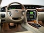 Jaguar XJ 3.5 V8 Sport (CLIMATE,CRUISE,ELEKTRISCHE STOELEN,LEDER,BLUETOOTH,SPORTSTOELEN,19'' LM VELGEN, NIEUWSTAAT)