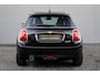 MINI Cooper Mini 1.5 Classic / Nederlandse Auto / Apple Car Play / Electrisch Schuifdak / Lederen bekleding / Cruise Control / Stoelverwarming voor / Keyless Entry & Start /