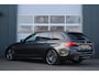 BMW 5-Serie Touring 520i High Executive M-Sport HeadUp/Camera/Panodak/Stoel&Stuurverwarming/Virtual/PDC/LederMemory/Navi/LED/20"LM