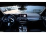 BMW 5-Serie Touring 520i High Executive M-Sport HeadUp/Camera/Panodak/Stoel&Stuurverwarming/Virtual/PDC/LederMemory/Navi/LED/20"LM