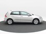Volkswagen Golf 1.0 TSi Comfortline 115 Pk | Adaptive Cruise | Achteruitrijcamera | Trekhaak | Stoelverwarming | CarPlay | 16 Inch | 86.518 Km!