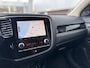 Mitsubishi Outlander | Apple C 2.4 PHEV Intense