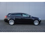 Opel Insignia Sports Tourer 1.6 T Cosmo Climate / Navi / Cruise / Leder / Parkeers. / Stoevlerw. / Trekhaak / NAP
