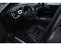 Volvo XC60 T8 455PK Automaat AWD Plus Dark / Adaptieve koplampen / Luchtvering /Adaptieve cruise control / Panoramadak / Apple carplay / Parkeersensoren met 360 camera / Elektrische achterklep / Elektrische stoelen met geheugen / Stoel en stuurwielverwarming