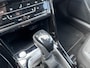 Volkswagen T-Roc 1.5 TSI Style Business | Climate Control | Cruise Control | Achteruitrijcamera | Afneembare Trekhaak | Apple Carplay/ Android Auto |