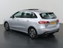 Mercedes-Benz B-klasse 180 Business Solution | Panoramadak | Widescreen | Stoelverwarming | Parkeerpakket | Achteruitrijcamera |