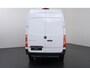 Mercedes-Benz eSprinter 414 L2 H2 RWD PRO 81kWh | 115 kW Snelladen | Trekhaak | Smartphone integratie pakket | Achteruitrijcamera | Standkachel | Stoelverwarming |