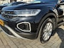 Volkswagen T-Roc 1.5 TSI R-Line Business, Stoelverwarming,Apple Carplay/Android,Trekhaak,Navigatie