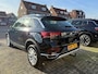 Volkswagen T-Roc 1.5 TSI R-Line Business, Stoelverwarming,Apple Carplay/Android,Trekhaak,Navigatie