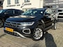 Volkswagen T-Roc 1.5 TSI R-Line Business, Stoelverwarming,Apple Carplay/Android,Trekhaak,Navigatie