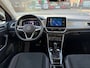 Volkswagen T-Roc 1.5 TSI R-Line Business, Stoelverwarming,Apple Carplay/Android,Trekhaak,Navigatie