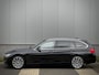 BMW 3-Serie Touring 320i Luxury Line High Executive Hifi | HUD | Trekhaak afneembaar | Keyless Entry | Adaptive LED | Lederen Sportstoelen
