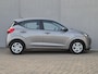 Hyundai i10 1.0 Comfort 5-zits Automaat / Dealer onderhouden / Fabrieksgarantie tot 03-2028 / Airco / Cruise control / Navigatie via Apple Carplay of Android Auto / Elektrische ramen voor / Lane assist /