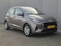 Hyundai i10 1.0 Comfort 5-zits Automaat / Dealer onderhouden / Fabrieksgarantie tot 03-2028 / Airco / Cruise control / Navigatie via Apple Carplay of Android Auto / Elektrische ramen voor / Lane assist /