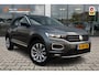 Volkswagen T-Roc 1.5 TSI Sport | ACC | Camera | Trekhaak |