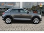 Volkswagen T-Roc 1.5 TSI Sport | ACC | Camera | Trekhaak |