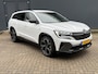 Renault Espace E-Tech full hybrid 200 esprit Alpine 7p. / Fabrieksgarantie tot 02-2027 / Dealer onderhouden / 7 persoons / 1.500 kg trekgewicht / Elektrische stoelen met massage functie / Elektrische klep /  HUD / Camera 360° / Navi / Apple Carplay Android / 20" LM wielen / All Season banden /