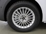 Mercedes-Benz eVito Tourer 129 L2 PRO 90kWh | Snelladen 110 KWh | Parkeerpakket | Comfortbestuurdersstoel | Dodehoekassistent | Navigatie | 360KM range |
