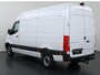 Mercedes-Benz eSprinter 314 L2 H2 PRO | 56 kWh | 100% elektrisch | Parkeerpakket met achteruitrijcamera | 2000kg Trekhaak | 115Kw/u DC Snelladen | Smartphone integratie pakket | Carplay | Camera | Comfort bestuurdersstoel |