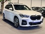 BMW X1 xDrive25e High Executive M-Sport | Panorama | Trekhaak | HUD | Carplay | Metallic