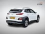 Hyundai Kona Electric EV Premium 64 kWh SoH 95%, 3-Fase Lader incl. Trekhaak & Schuif-/Kanteldak!