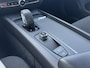 Volvo V60 2.0 B3 Essential Edition | Cruise Control | Navigatie | Apple CarPlay & Android Auto | Park Assist | LED Koplampen | 2 Zone Climate Control | Parkeercamera |